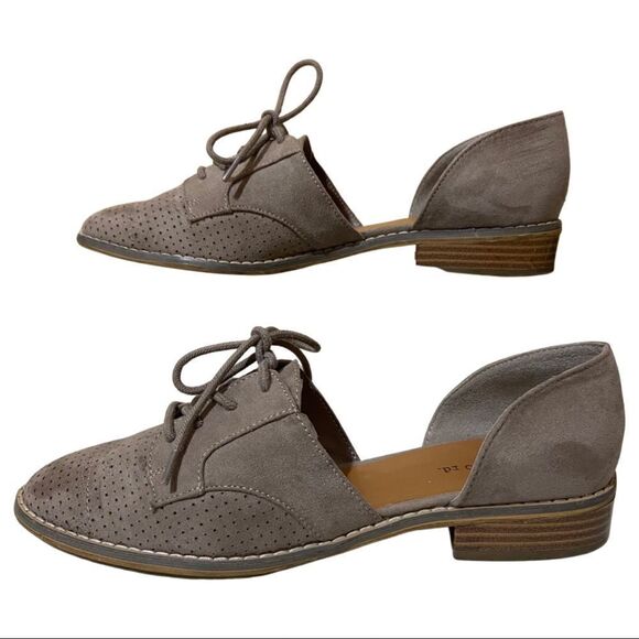 Indigo Rd. Tan Perforated Dark Academia Lace Up Oxford Sandals - Picture 5 of 9